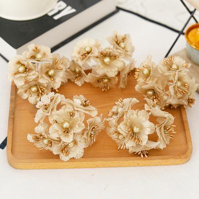 6 Piezas Flores Artificiales Doradas Ramo Pequeño Navidad Boda Decoración del Hogar Scrapbook Planta Falsa Caja de Regalo Guirnaldas Accesorio de Fiesta