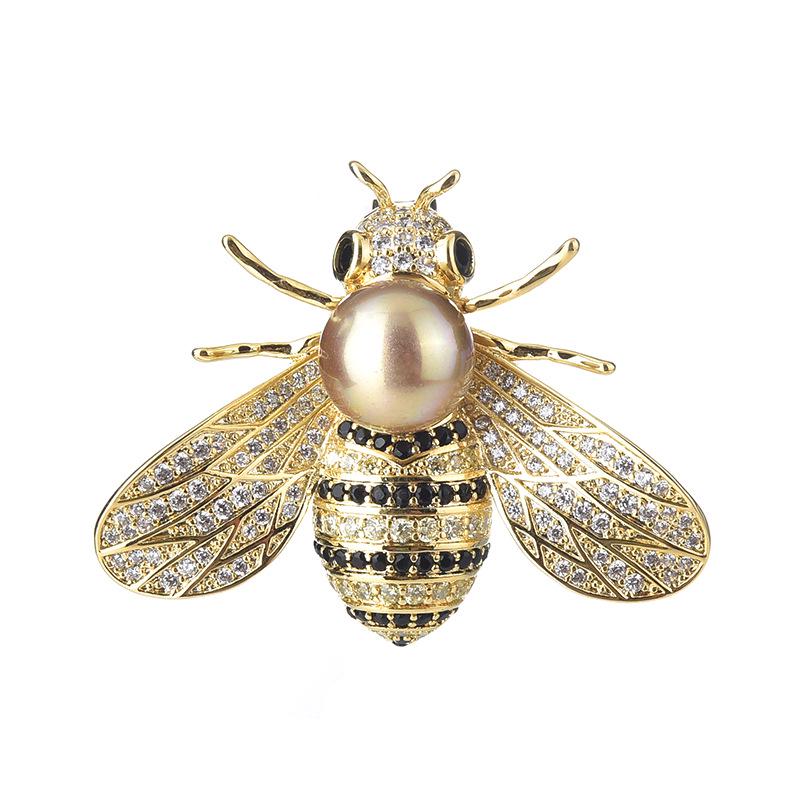 Luxury Bee Brooch: High-End, Creative Animal-Themed Accessory for Women's Fashion - Versatile and Trendy