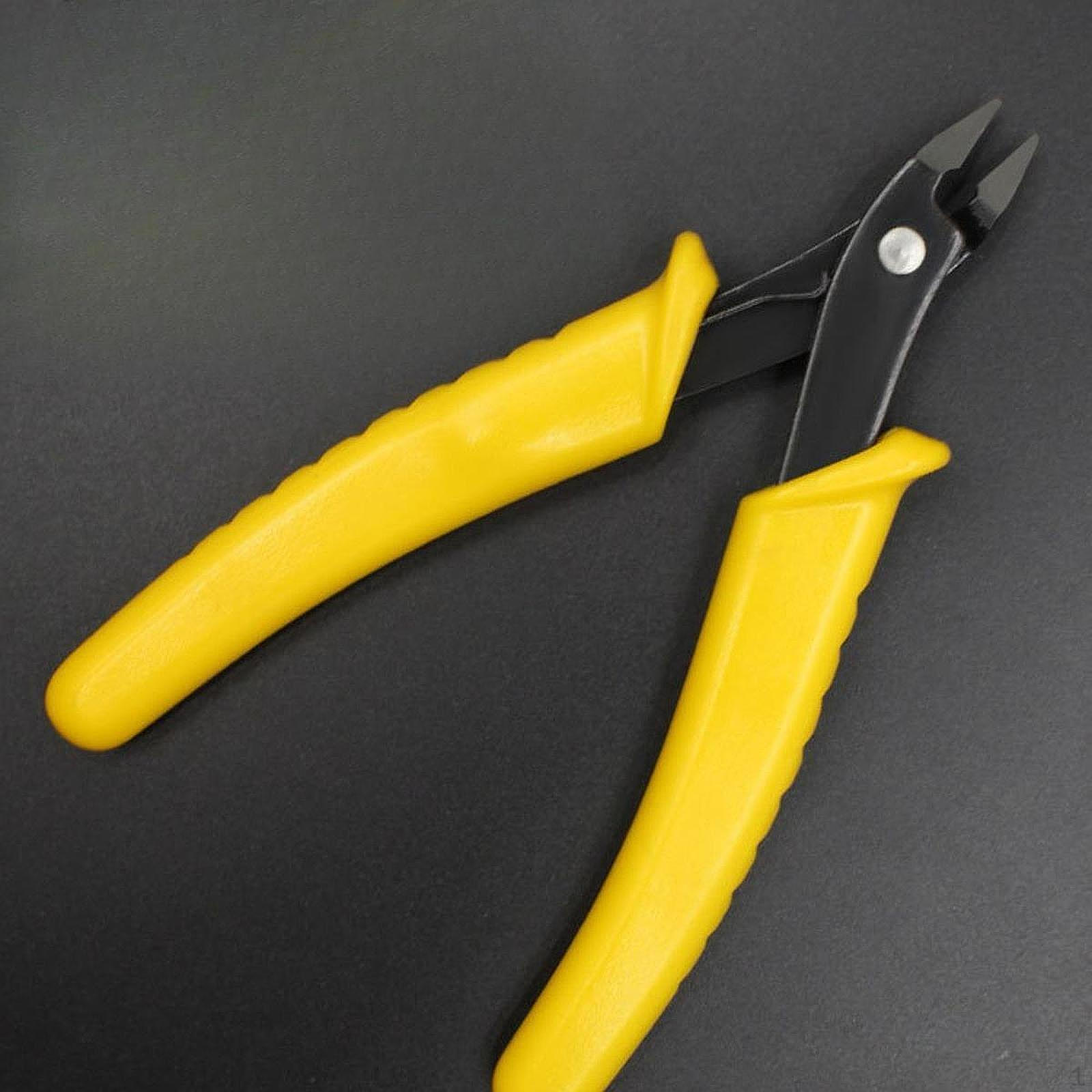 

Electrical Cable Cutter, Metal, Hand Tool, Cutting Tool for Electrician DIY Projects Yellow Handle