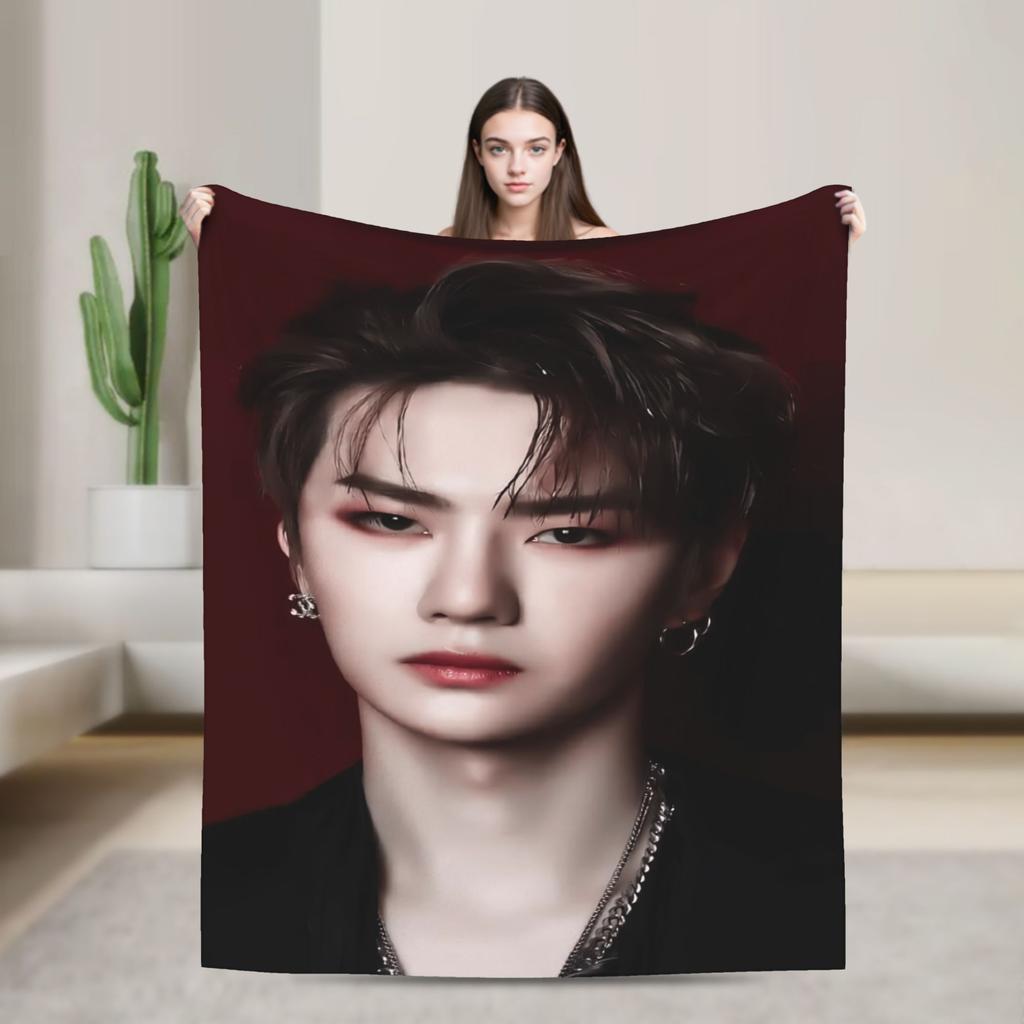 W-Wang Yibo Plush Blanket Children Flannel Throw Blanket For Couch Chair Warm Soft Customized Quality Bedspread Birthday Present