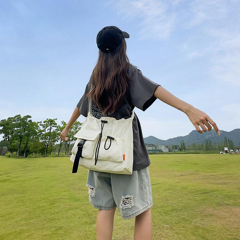 Casual Trendy Nylon Cloth Men'S And Women'S Same Shoulder Crossbody Tote Bag Pleated Lightweight Sports Dumpling Bag
