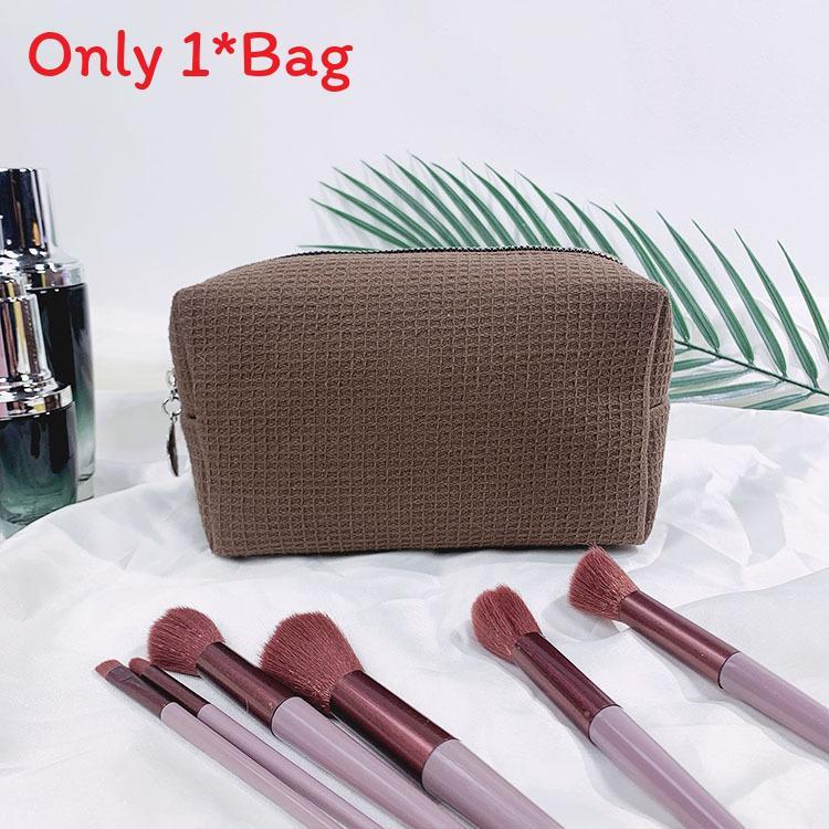Polyester Waffle Pattern Travel Makeup Bag With Large Capacity For Women And Men