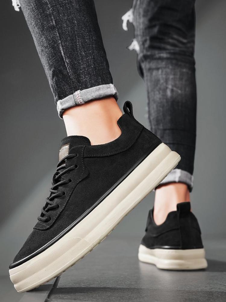 Fashion Plain Lace Up Casual Shoes for Men British Style Young Students Man Shoe Cheap Liquidation Adults Walking Vulcanize Sneakers