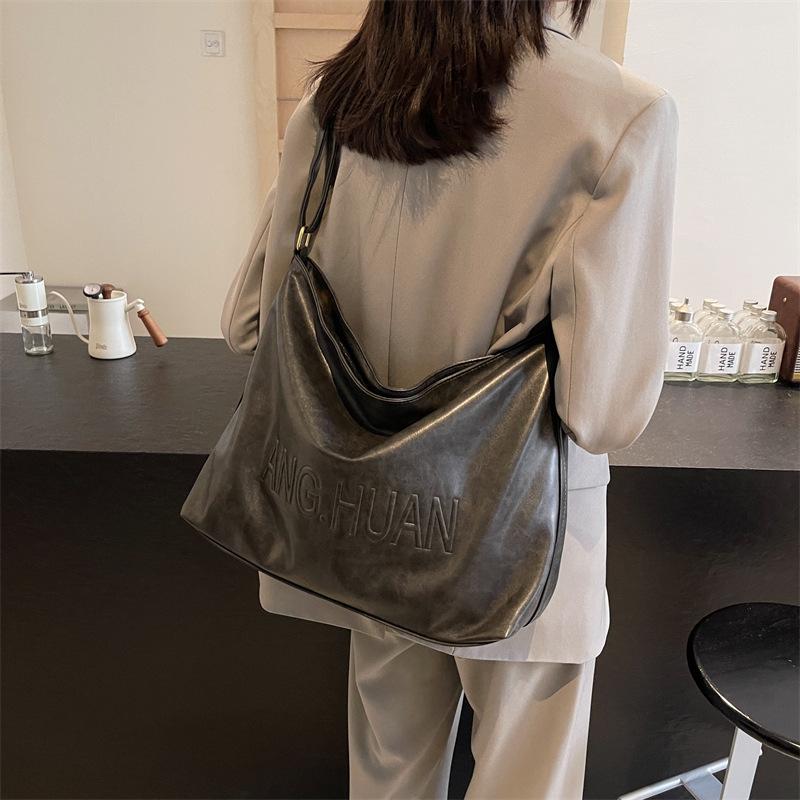 

Женская сумка-тоут 2025 новая большая вместительная сумка-рюкзак для поездок на работу, на цепочке, через плечо, сумка-мессенджер, ретро премиум рюкзак 40*12*29