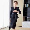Professioneller Damen-Blazer- und Rockanzug