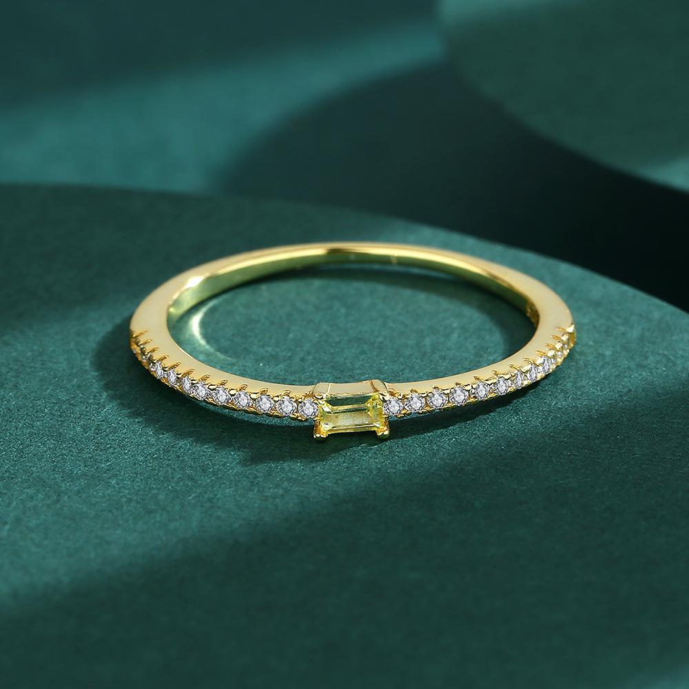 Pierścionek z prostym diamentem ze srebra próby S925 - Elegancka europejska i amerykańska lekka luksusowa biżuteria zaręczynowa