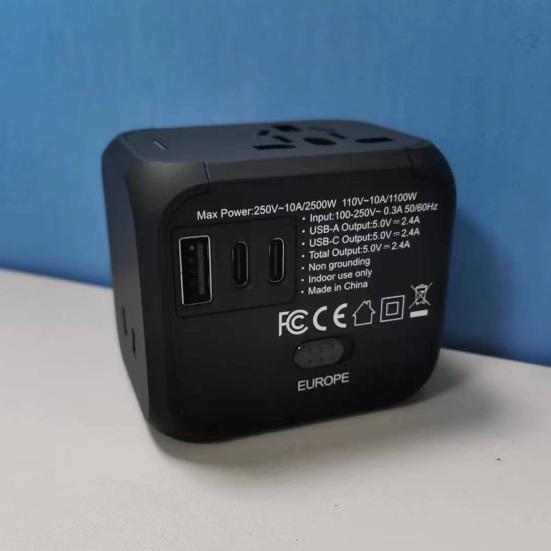 Travel Charger 2500W High Power Socket Portable Power Wide Voltage 110-250V Multi-National Adapter with 2 Type-C