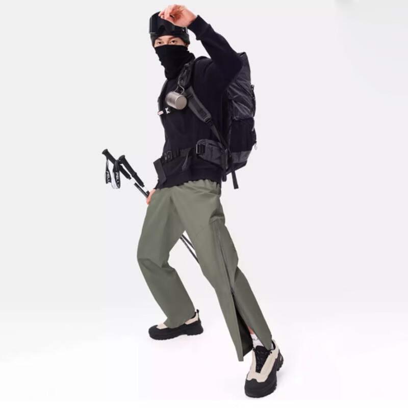 

Pelliot Men s Comfortable Loose Outdoor Pants 11410201 S