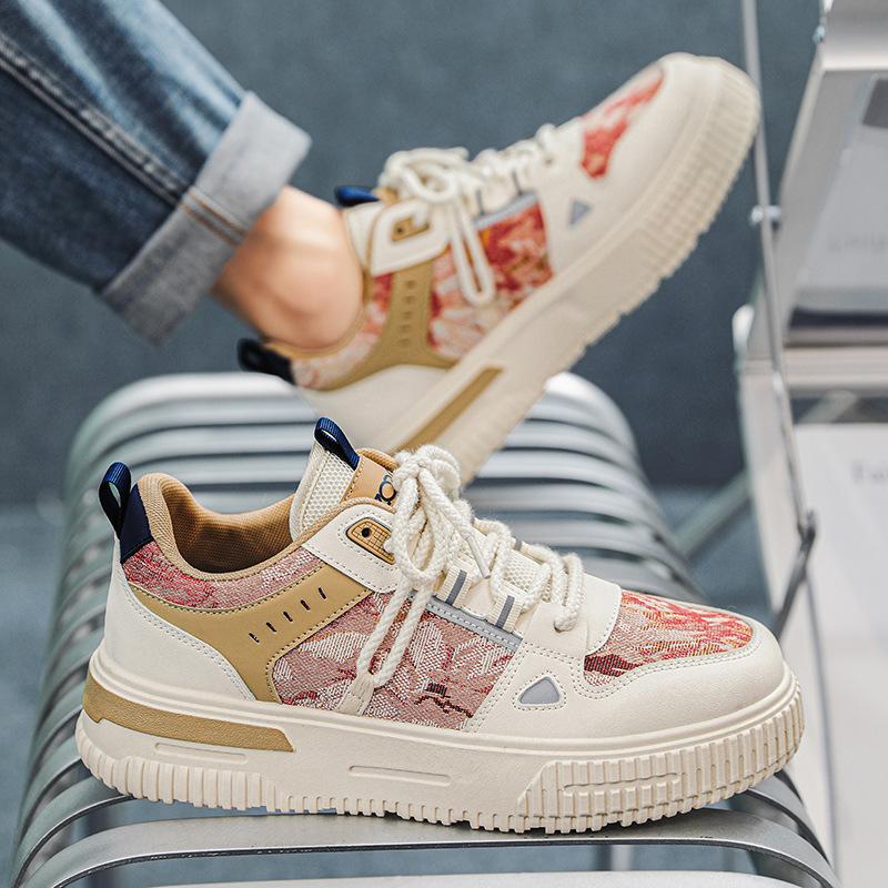 Men's shoes 2024 spring new breathable low-top student board shoes Korean version versatile casual men's sports little white tide shoes