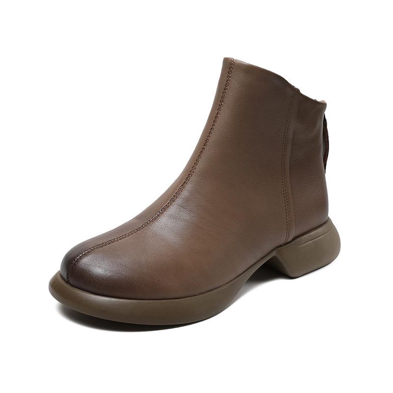 The first layer of cowhide short boots for women's autumn and winter 2025 new retro ethnic leather Chelsea women's small leather boots