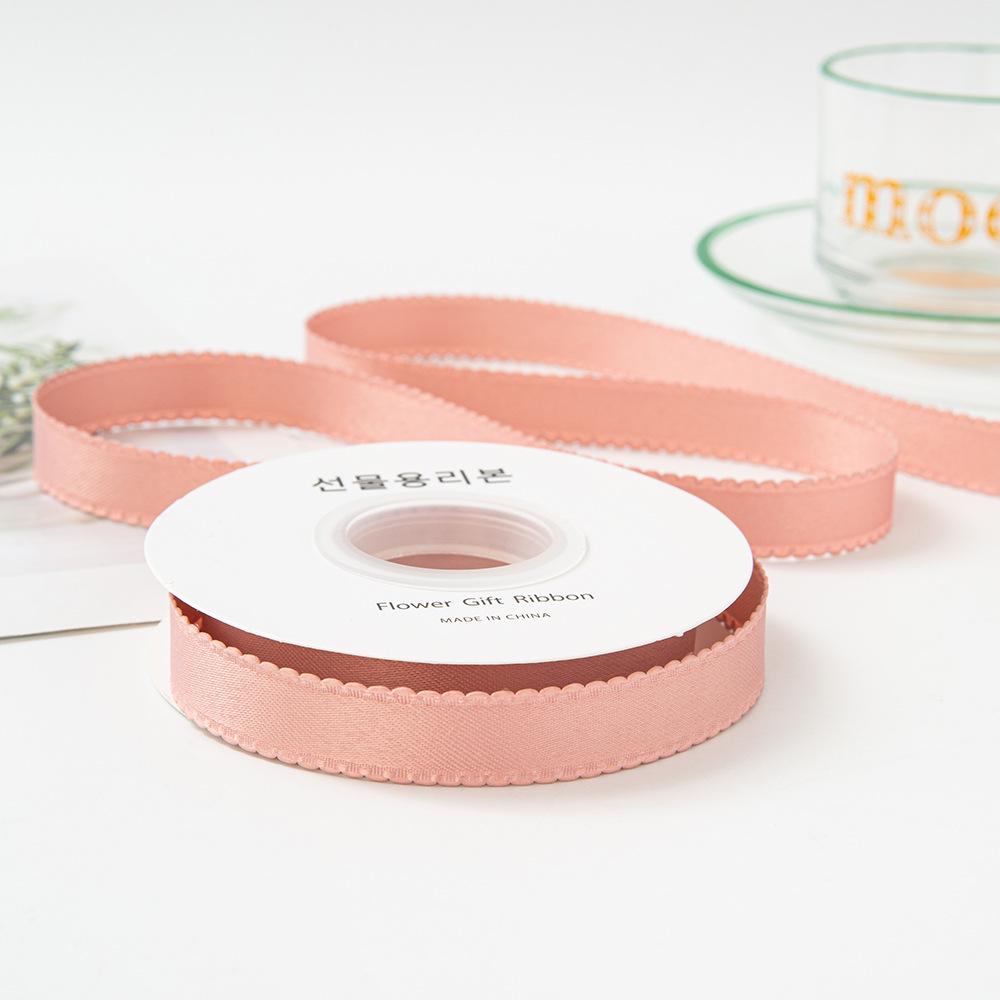 Panglică simplă de 1 cm grosime cu margine ondulată și ambalaj cu flori de mătase pentru accesorii DIY pentru păr și îmbrăcăminte