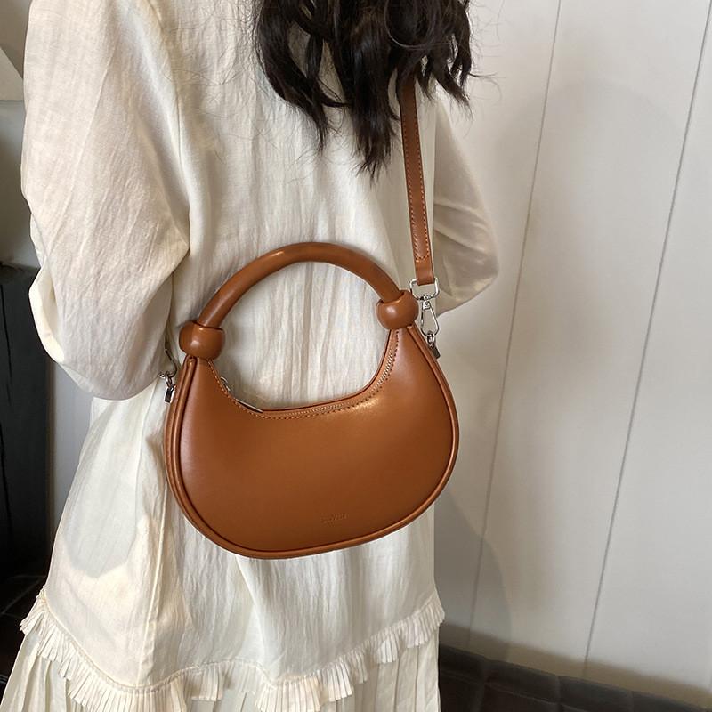 IELGY Korean Version Fashionable Hand-Carrying Crescent Bag Unique One-Shoulder Niche All-Match Messenger Bag