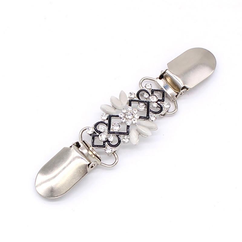 Rhinestone Flower Shape Cardigan Clip Vintage Scarf Buckle Vest Clip Fasteners for Clothes Haberdashery Sewing Clothing Clip