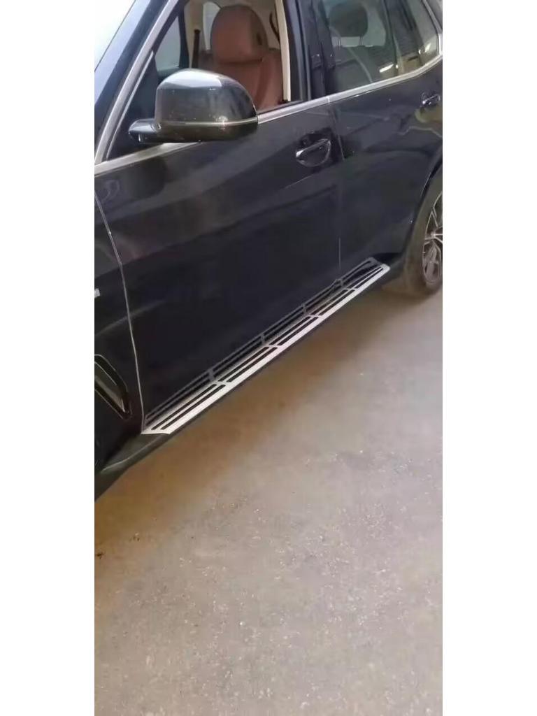 BMW X5 E70 & Old X6 Running Boards, New X5L Foot Pedals