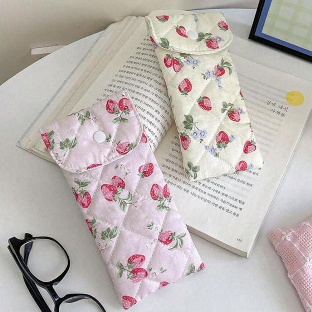 Fashion Pink Butterfly Heart Small Glasses Bag Flower Bear and Strawberry Pencil Pouch Cute Sweet Women Makeup Bag Women Girl