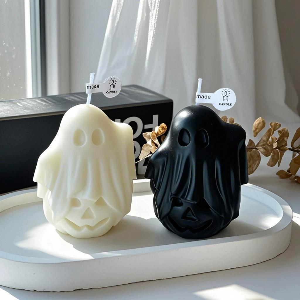 Hot !!!1Pc Halloween Ghost Scented Candle Natural Soy Wax Cinnamon Fragrance Spooky Decor Funny Home Ornament Festival Supplies