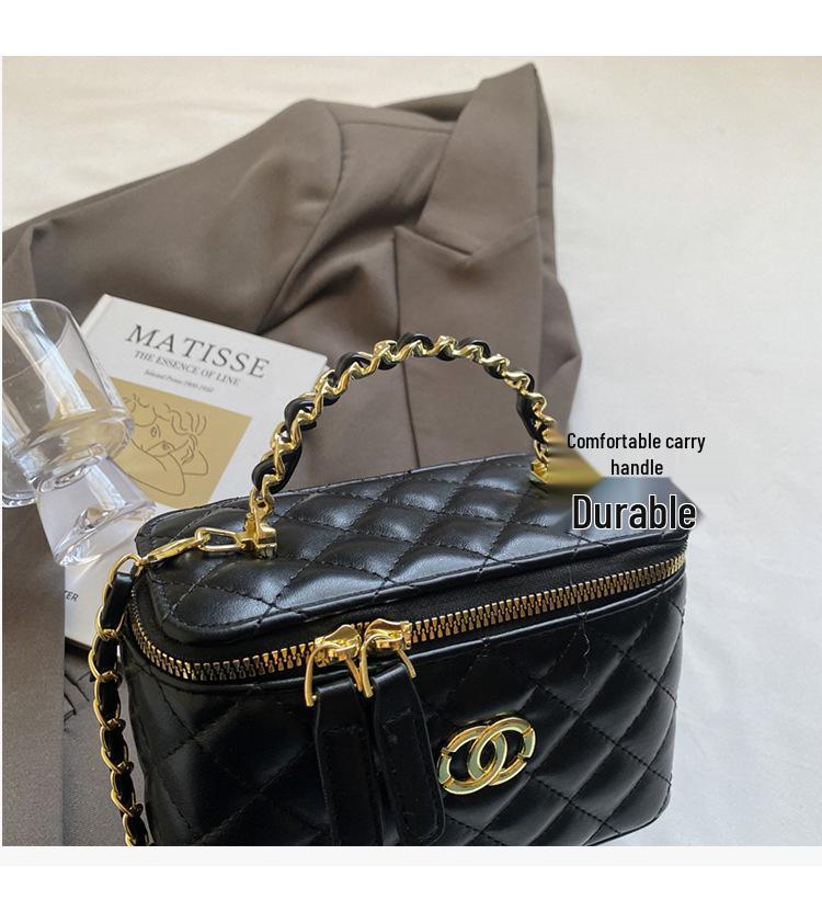 Women's 2025 Quilted Chain Bag: New Elegant Design, Autumn/Winter Trend, Versatile Crossbody Tote & Bucket Style.