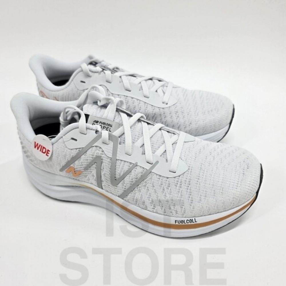 

New Balance Women Running Shoes Wfcprgb4 (10)White/225(225)