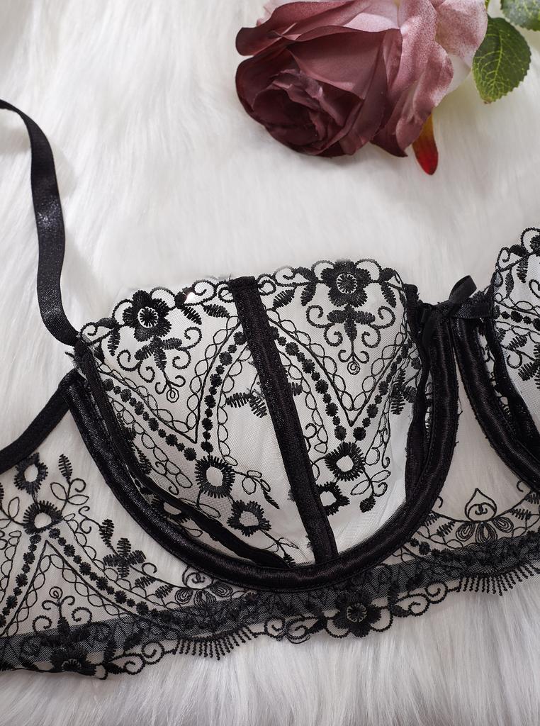 Factory High Quality Women Sexy Lingerie Three Piece Set Black Embroidery Sexy Lingerie Set See Through Sex Underwear