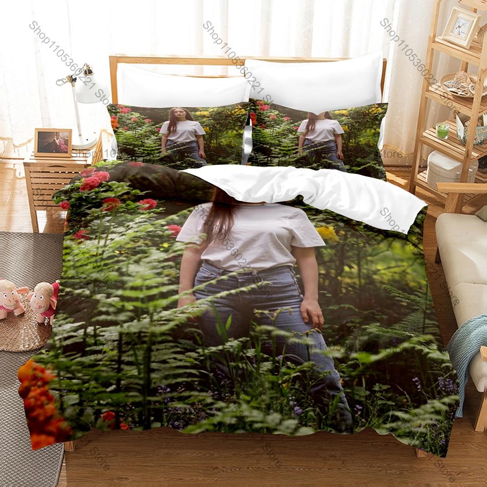 Singer Sigrid Bedding Set, Duvet Cover & 2 Pillowcases, Jellyfish Themed Pattern Breathable Fabric for All Season Use
