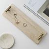 Naturlig Travertin Stenbakke Smykker Kosmetik Display Minimalistisk Boligindretning T-formet Marmor Serveringsfad