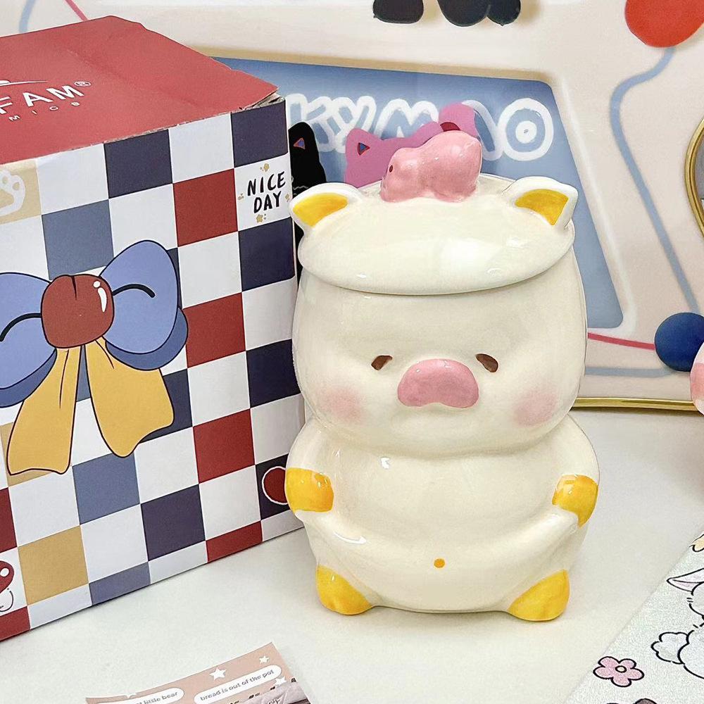 

Cute ins piggy ceramic cup couple pair cup hand-painted mug birthday souvenir 301-400ml светло-желтого