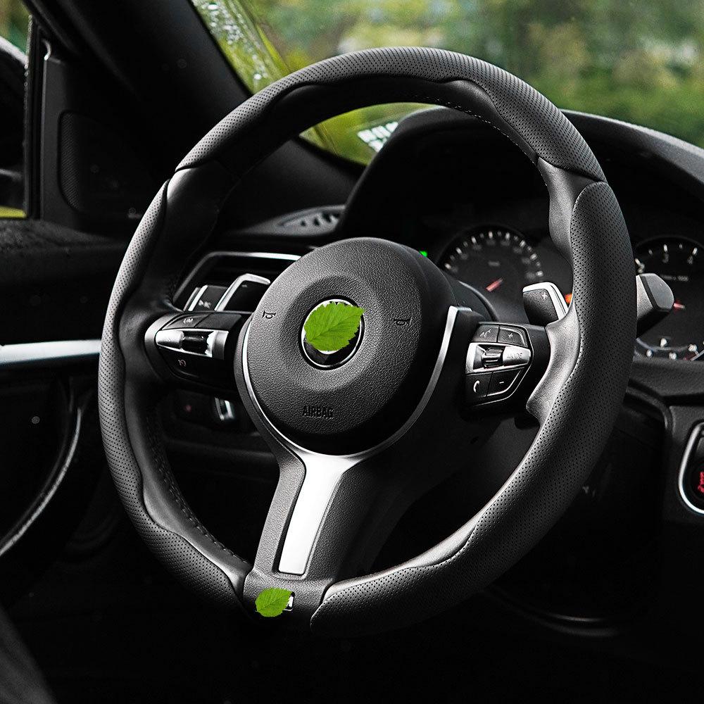 "Ultra-Thin Nappa Perforated Clip-On Steering Wheel Cover: Warm in Winter, Cool in Summer, Non-Slip Design"