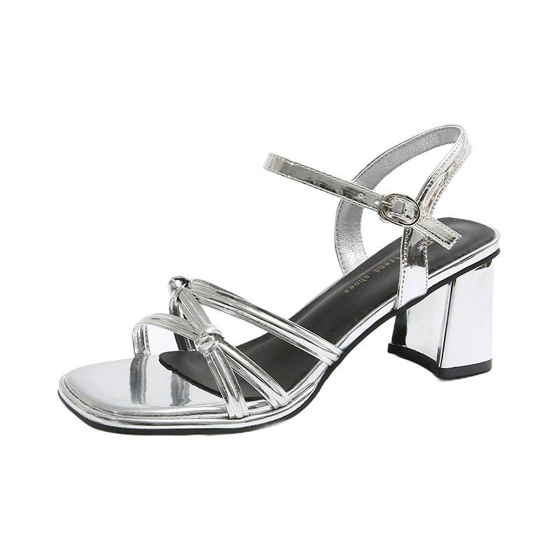 French beautiful sandals women's outer wear 2025 summer new one-word with high-end skirt summer Roman shoes