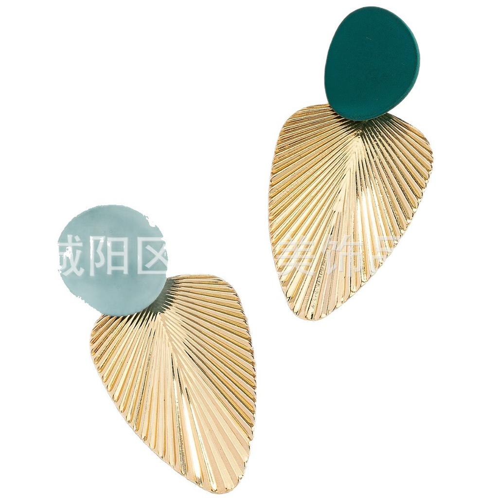 French Light Luxury, Temperament Oval Leaf Stud Earrings Fashion High Sense Sweet Cool Spice Girl Niche Earrings New Trendy