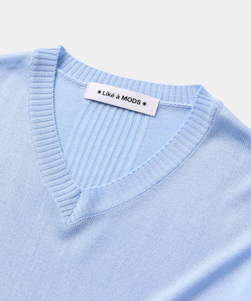 Laikeueomojeu Line V-Neck Knit_Light Blue
