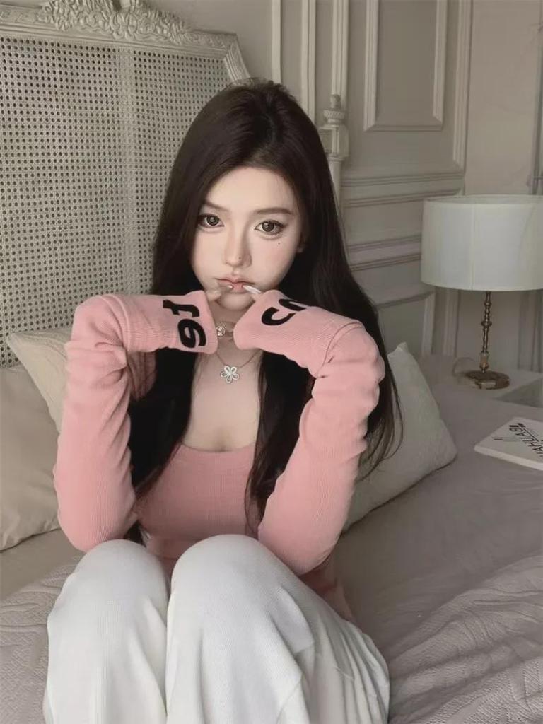 Women's Slim-Fit Velvet Shoulder T-Shirt - Autumn/Winter Long-Sleeve Chic Top