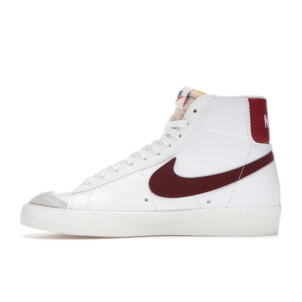 Nike Blazer Mid 77 Vintage White Team Red Unisex Sneakers Sail BQ6806-111