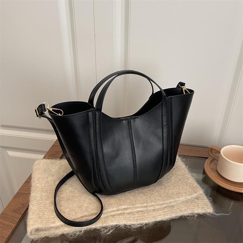 Women's New High-capacity Crossbody Bucket Bag Versatile and Simple Single Shoulder Basket Small Purse and Handbag KTB
