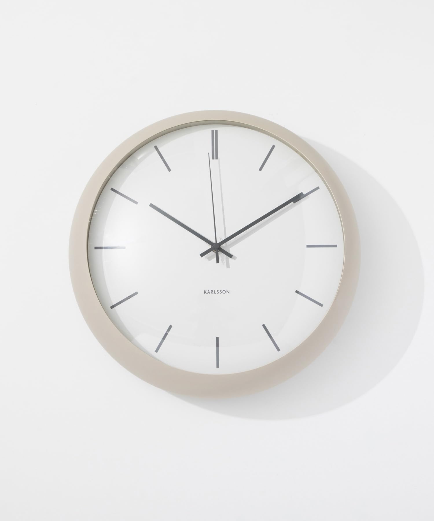 

KARLSSON Wall Clock Nirvana Globe Warm Grey Diameter 400mm [Used]