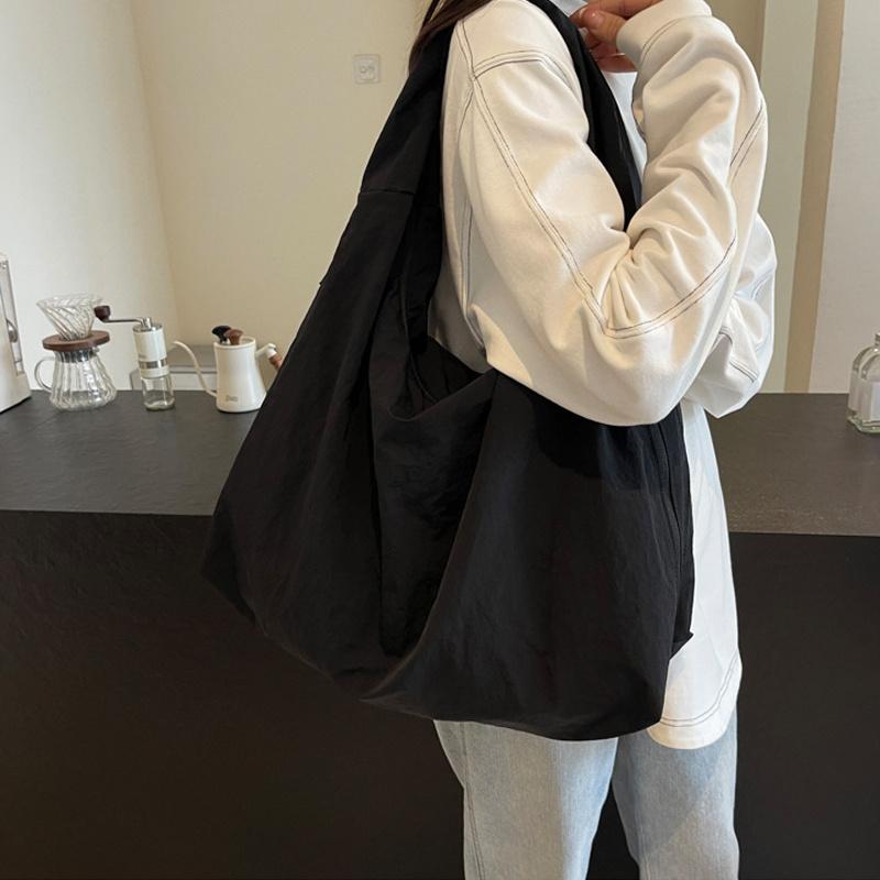 Nylon High Capacity Casual Shoulder Bags Commuting Women's Tote Bags Fashion Solid Color Handbags AVE