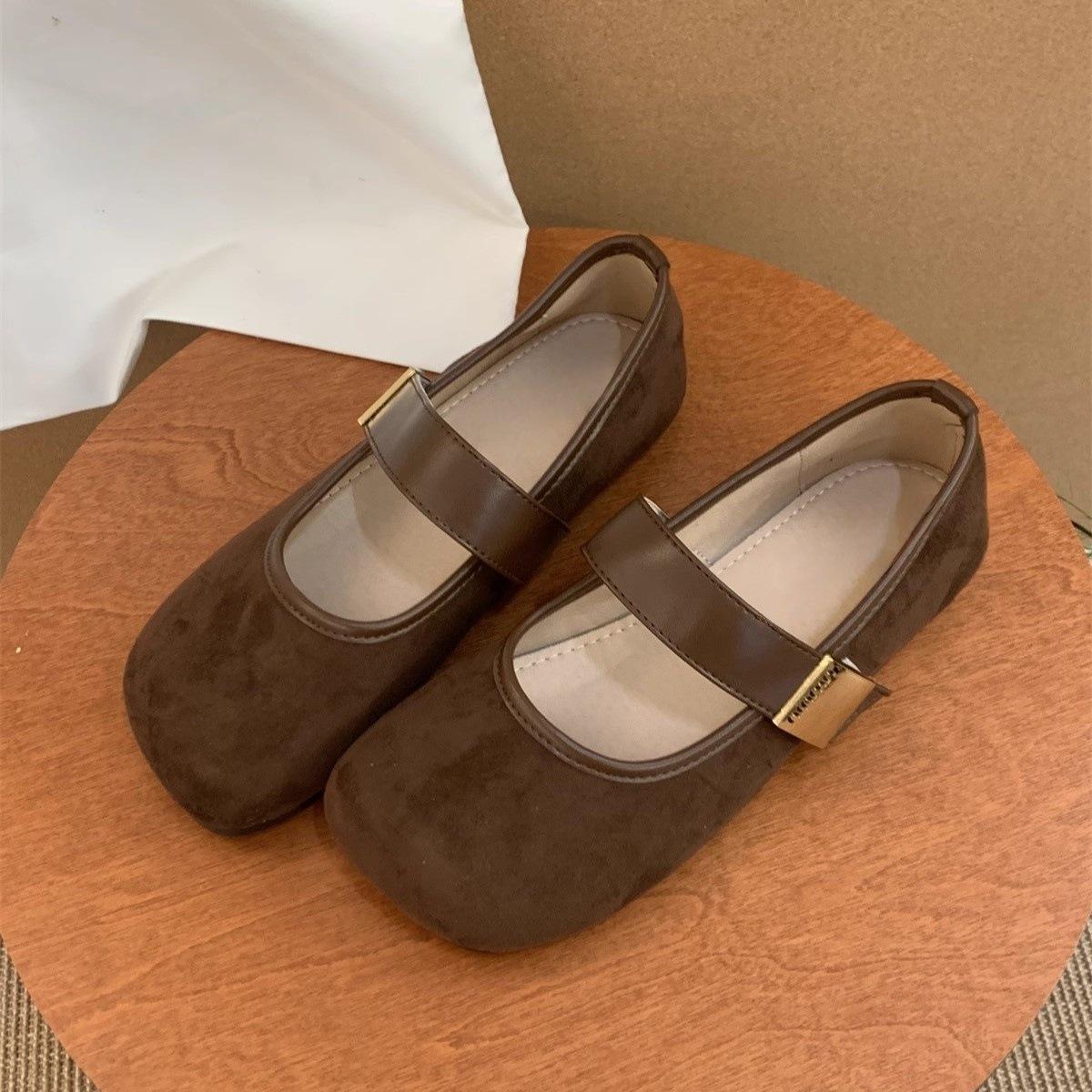 

Retro square head suede ballet single shoes women s night breeze light mouth word with soft flat Mary Jane shoes 40 коричневий