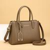 Large capacity bag women's new handbag tote bag commuter shoulder messenger women's bag