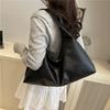 Retro hand carry commuter tote bag women's spring new simple fashion trend large capacity shoulder bag