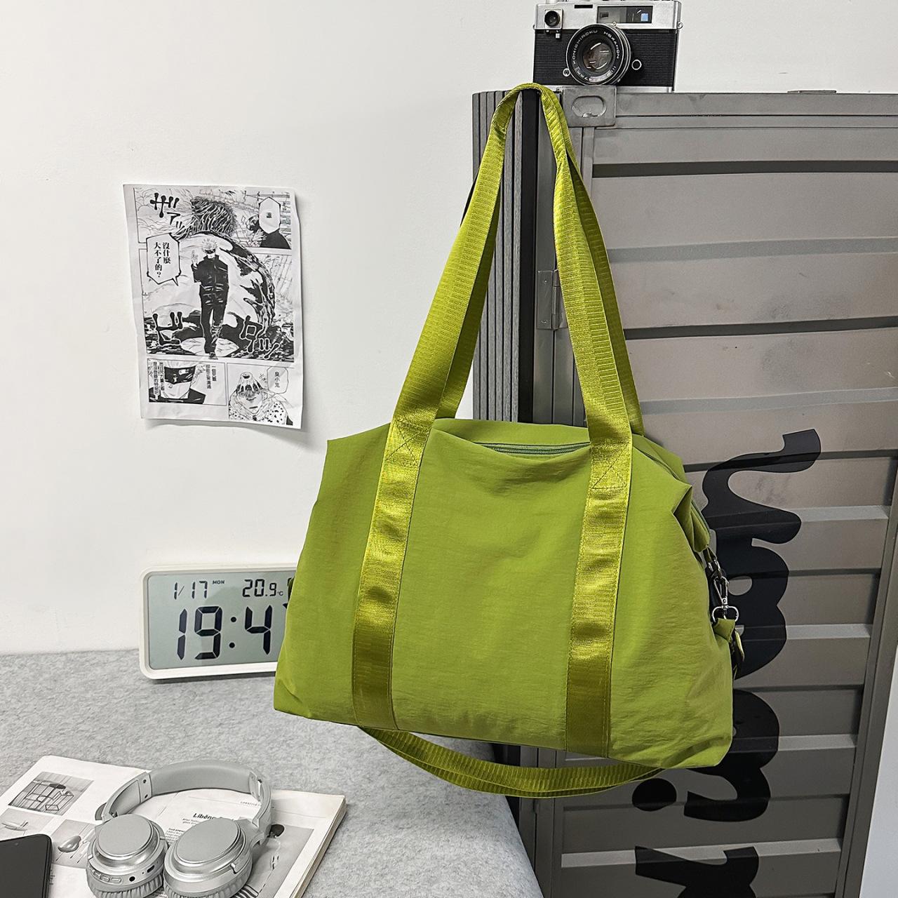 

Short trip bag Men s large-capacity sports fitness bag Tide brand light hand luggage bag Business trip travel storage bag зелений