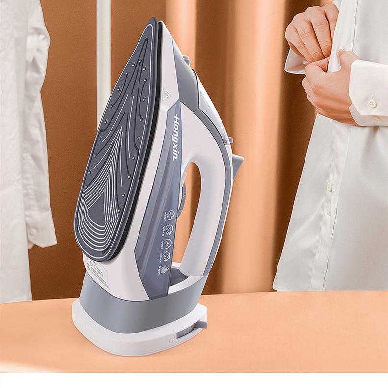 Red Heart RH122 Cordless High-Power Steam Iron
