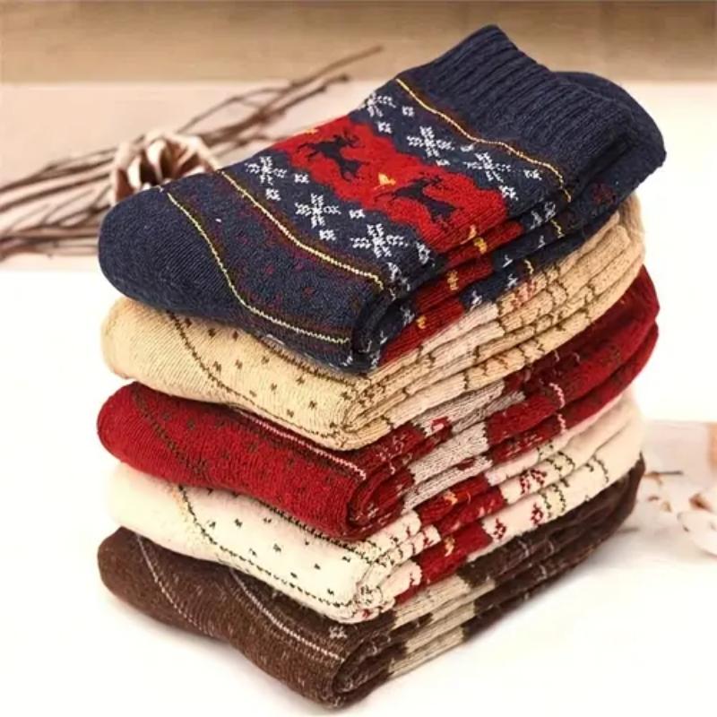 5-1 Pairs of Thick Socks with Deer Print, Comfortable and Warm Christmas Stockings, Women's Socks