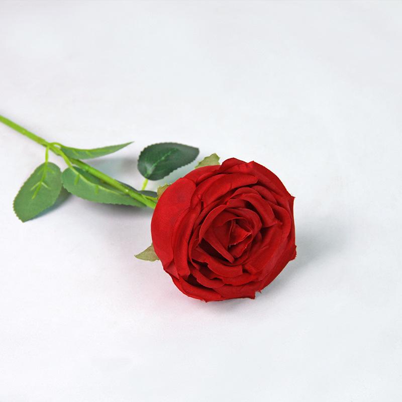 European Rose Simulation: Realistic Wedding & Decorative Bouquets