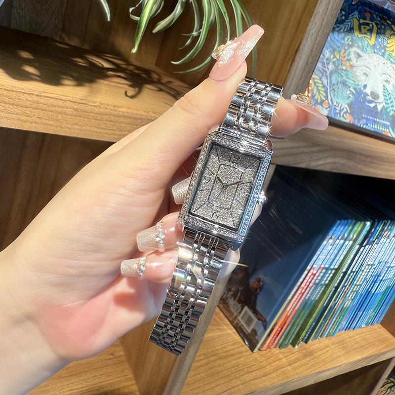 Elegancki Damski Zegarek z Diamentami Gwieździste Niebo - Luksusowy Kwadratowy Design z Pełnym Zestawem Diamentów