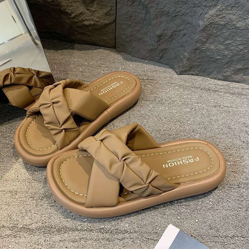 

Тапочки женские летние верхняя одежда 2025 новые модные повседневные французские мягкие нескользящие кроссовки для беременных женщин классные тапочки с плоским дном прилив 40