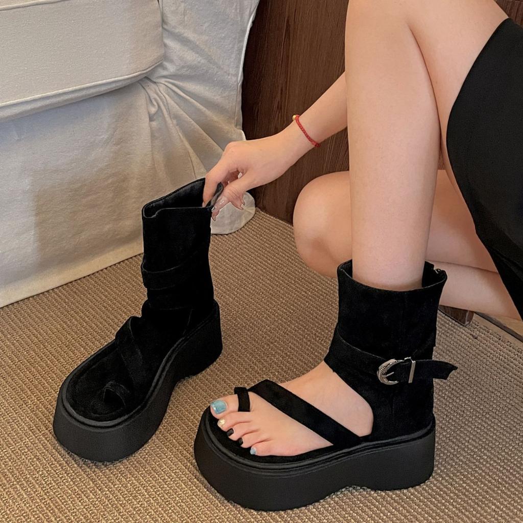 Super Cool Trend Black Retro Platform Sandals Women's 2025 New Summer Wear with Skirt Height Increase Versatile Cool Boots
