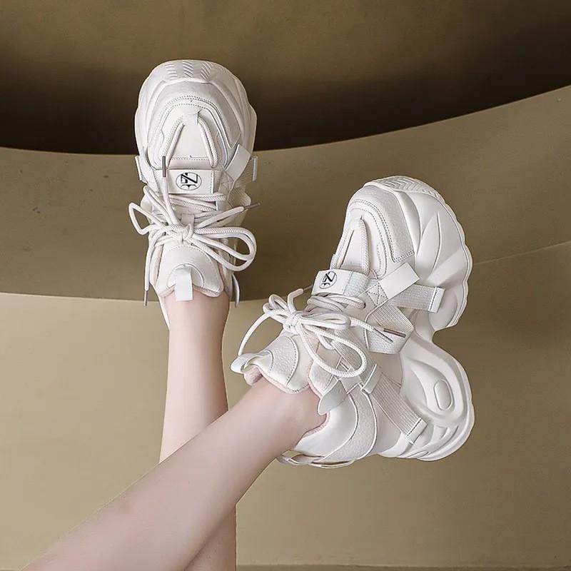 European goods have increased in height by 8cm, dad shoes and women's shoes 2025 autumn and winter new small versatile muffin shoes with super th