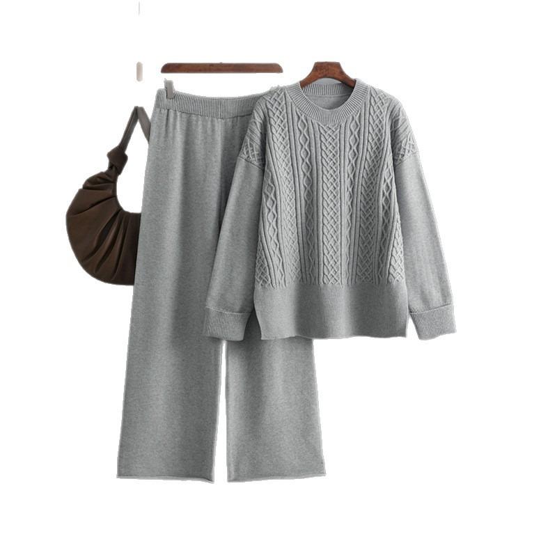 Large size women's knitted fashion suit women's, autumn and winter new twist sweater + casual pants two-piece set