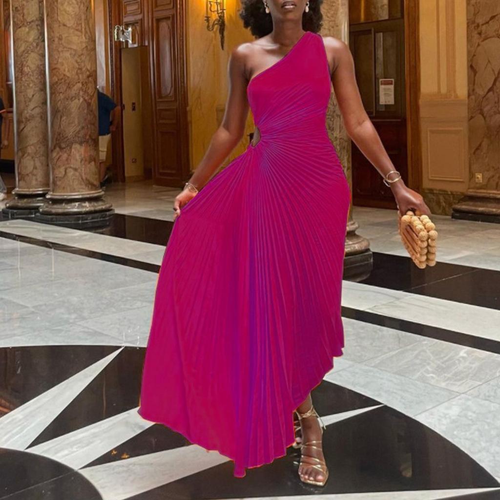 Damen Modisches Einfarbiges Lässiges Sexy Temperament Ein Schulter Schräger Kragen Plissiert Ausgeschnitten Kleid Langes Kleid