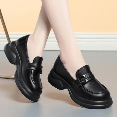 Britischer Stil Dicke Sohle Klobige Plateau-Schuhe Damen Loafer Weiches Leder 2026 Frühling Mittlerer Blockabsatz Schuhe für Büro Mama