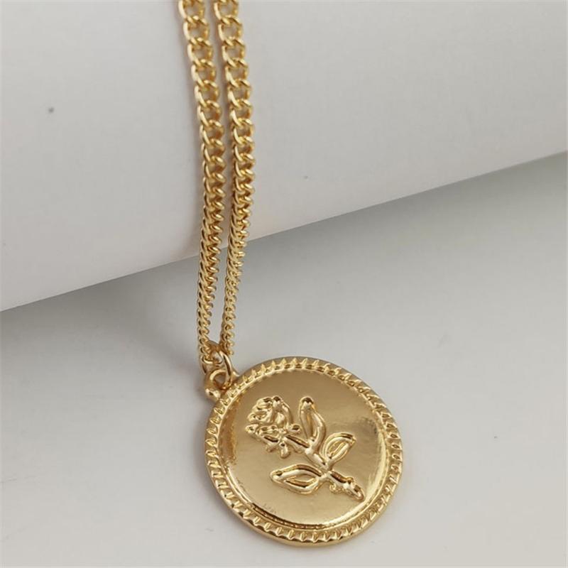 Vintage Tiny Heart Necklace for Women SHORT Chain Heart Key Pendant Necklace Gift Ethnic Bohemian Choker Necklace